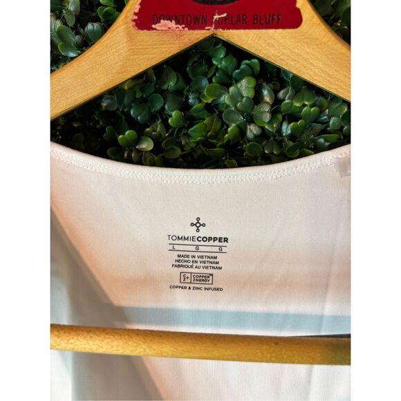 Tommie Copper Women's White Lower Back Support Tank Large NWOT - Picture 2 of 4